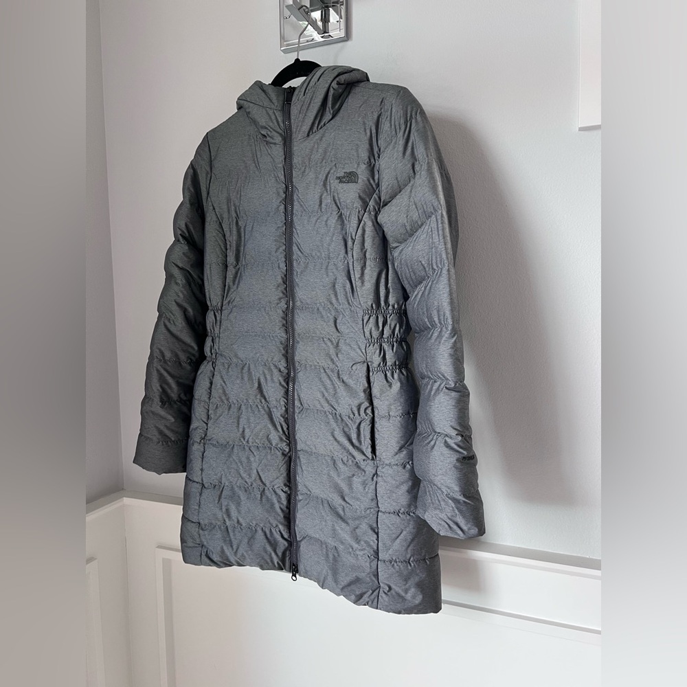 The North Face Women's Charcoal Puffer Jacket - Picture 2 of 14